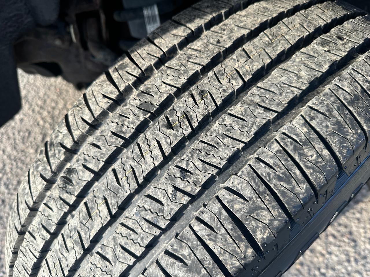 2017 GMC Sierra 1500 SLE CREW 4x4 5.3 V8 FM/XM Backup Cam A/C CarPlay Photo