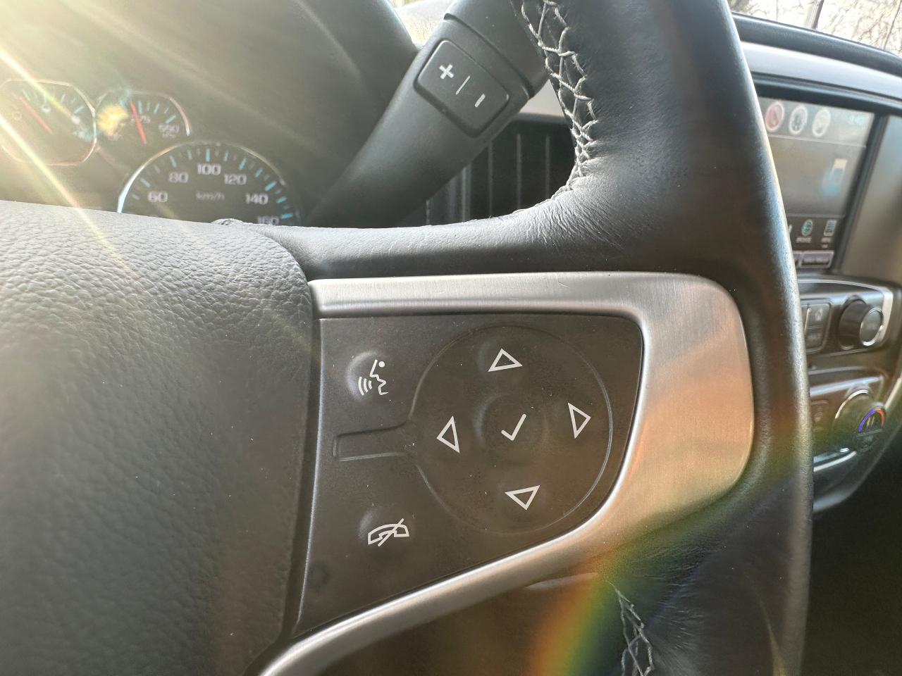 2017 GMC Sierra 1500 SLE CREW 4x4 5.3 V8 FM/XM Backup Cam A/C CarPlay Photo