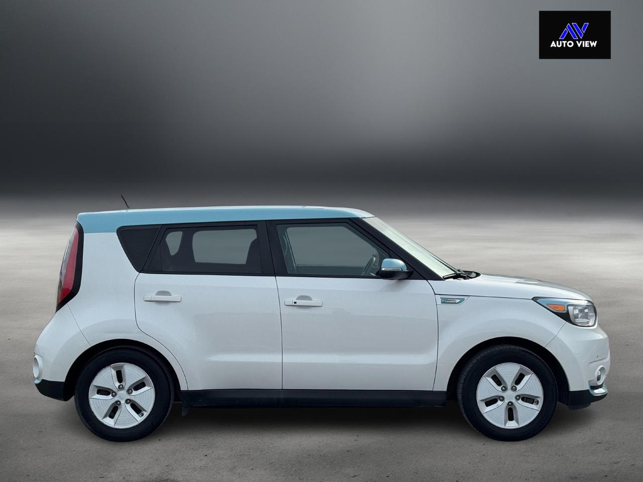 2016 Kia Soul EV Luxury **FULLY ELECTRIC** Photo