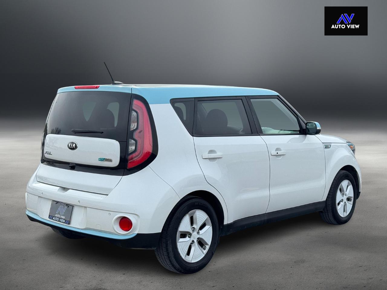 2016 Kia Soul EV Luxury **FULLY ELECTRIC** Photo