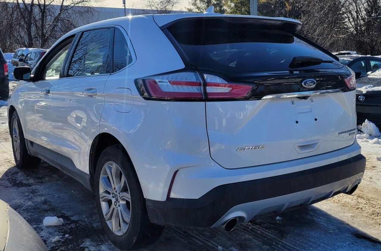2019 Ford Edge Titanium Photo