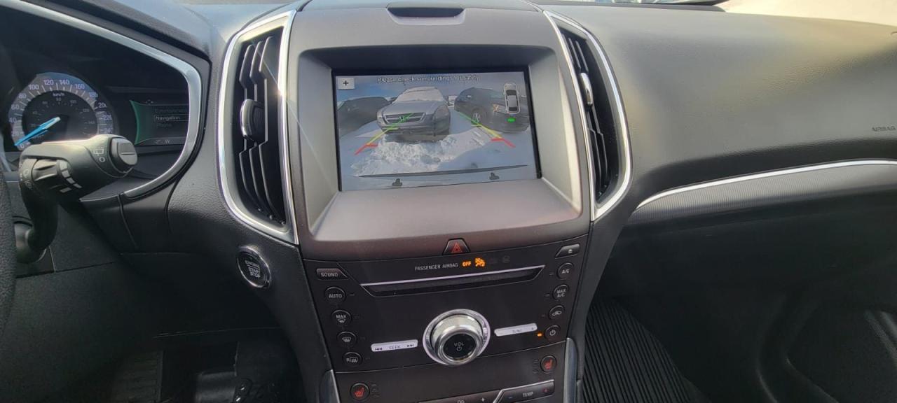 2019 Ford Edge Titanium Photo