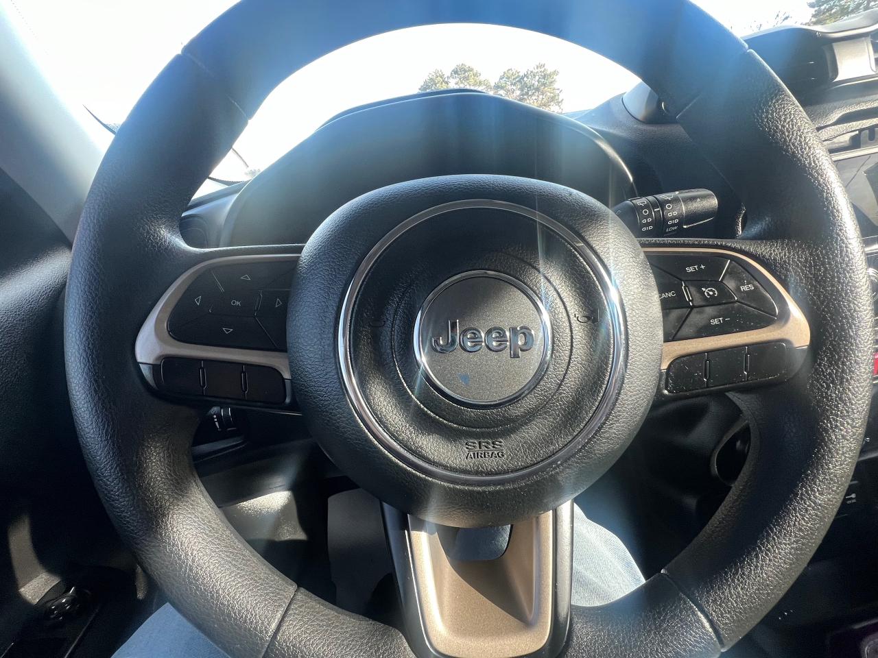 2015 Jeep Renegade Sport-EXTRA CLEAN-AUTOMATIC & MORE! Photo