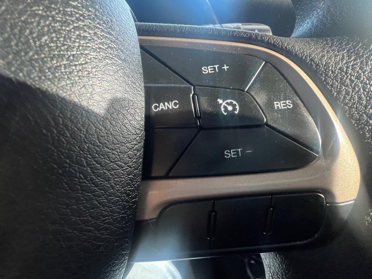 2015 Jeep Renegade Sport-EXTRA CLEAN-AUTOMATIC & MORE! Photo