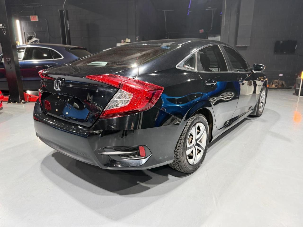 2018 Honda Civic LX Photo