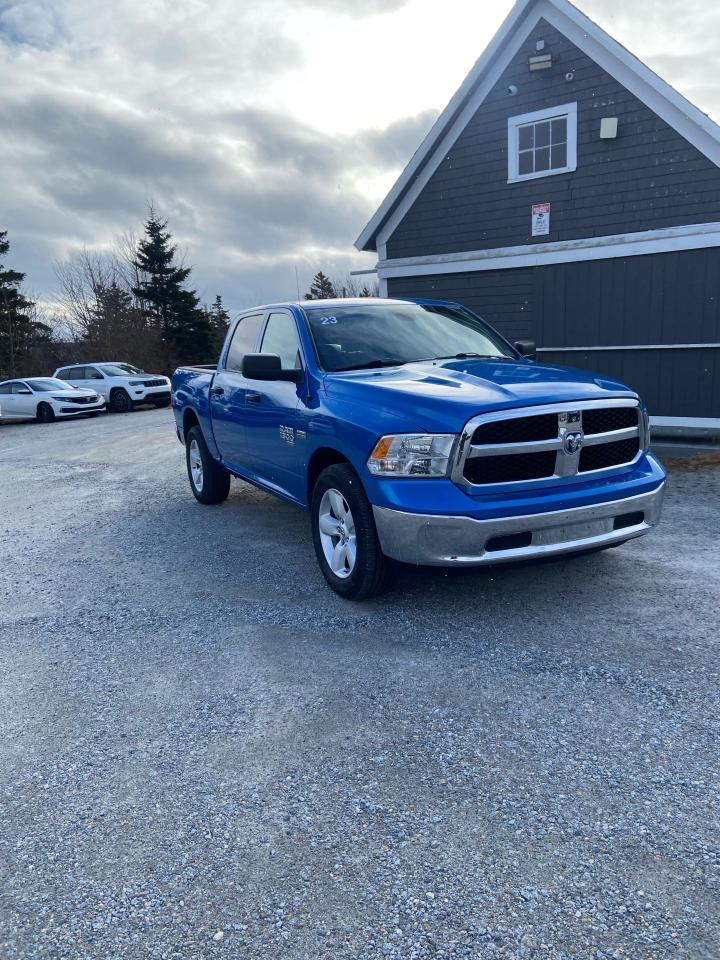 2023 RAM 1500 Classic SLT Photo3