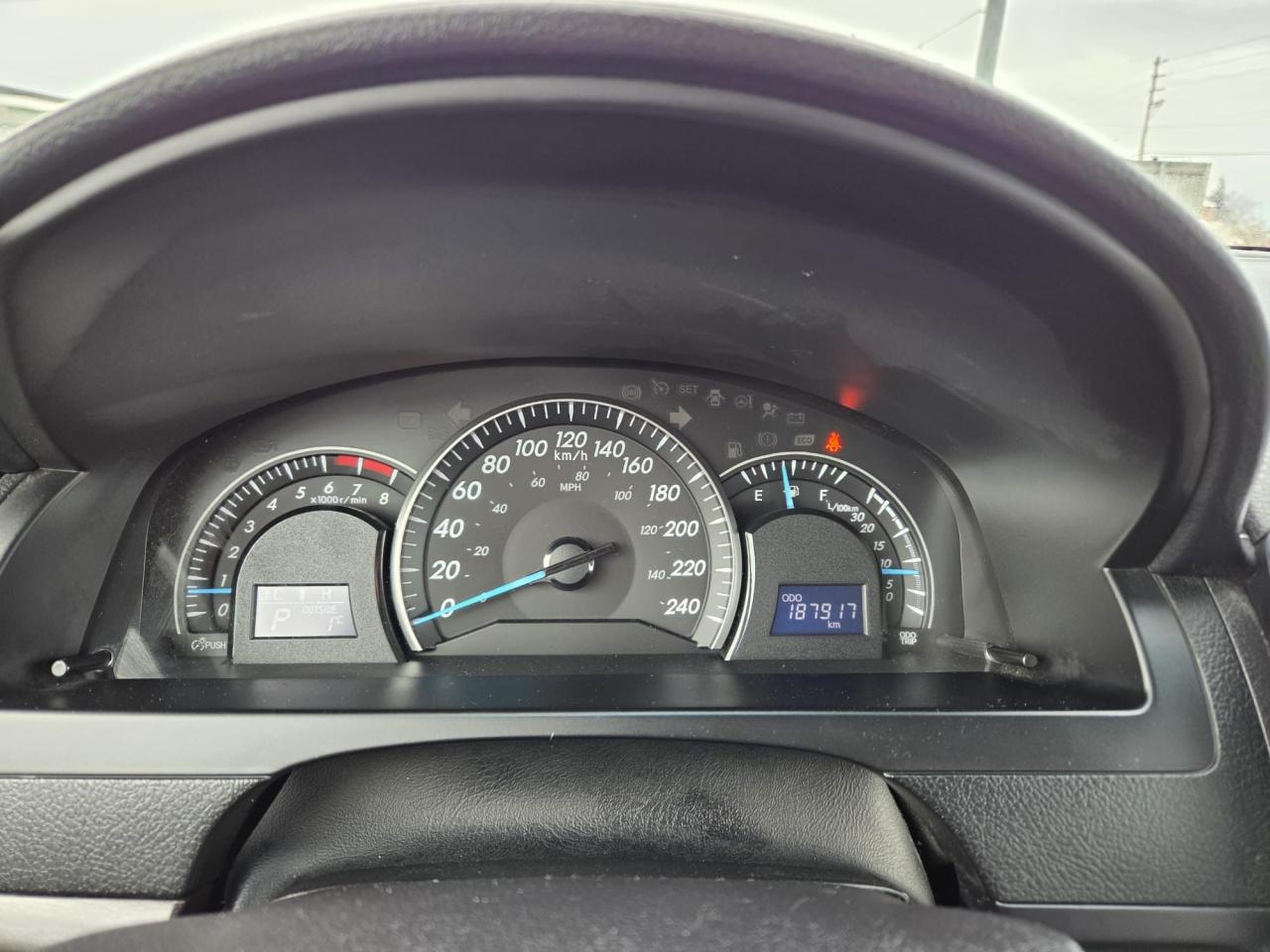 2015 Toyota Camry LE, SEDAN, AUTO, 4 CYL, 187KMS, RELIABLE, CERT Photo