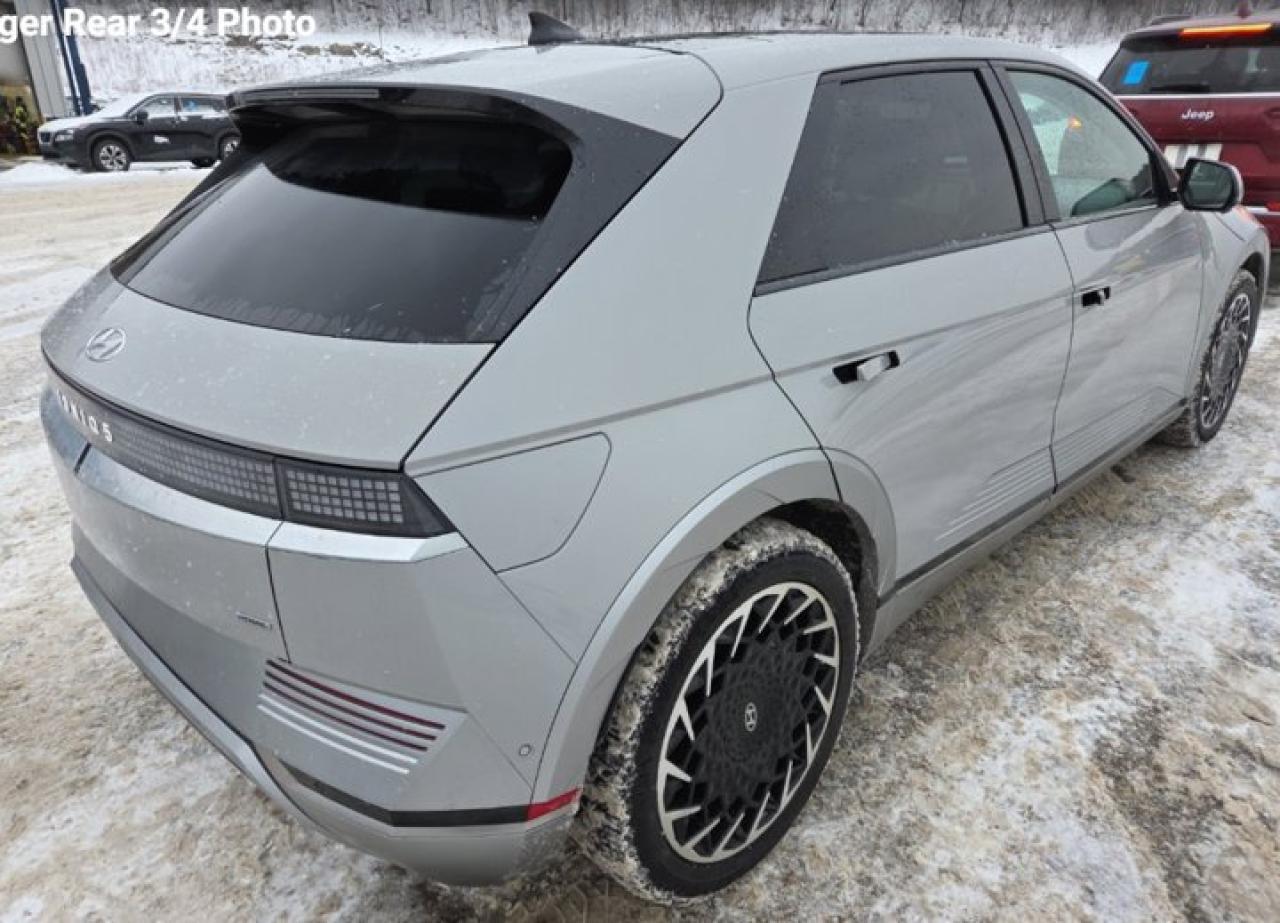 2023 Hyundai IONIQ 5 Ultimate Long Range AWD | Leather | Sunroof | HUD | Nav | 360 Camera | Adaptive Cruise | Bose & More Photo3