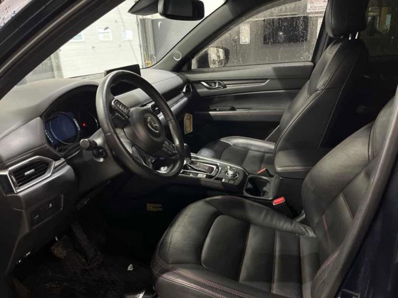 2023 Mazda CX-5 Sport Design Turbo AWD | Sunroof | Blind Spot Monitor | Heated and Cooled Seats | and More ! Photo2