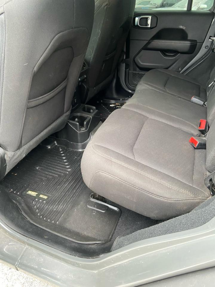 2023 Jeep Wrangler Sahara Photo20