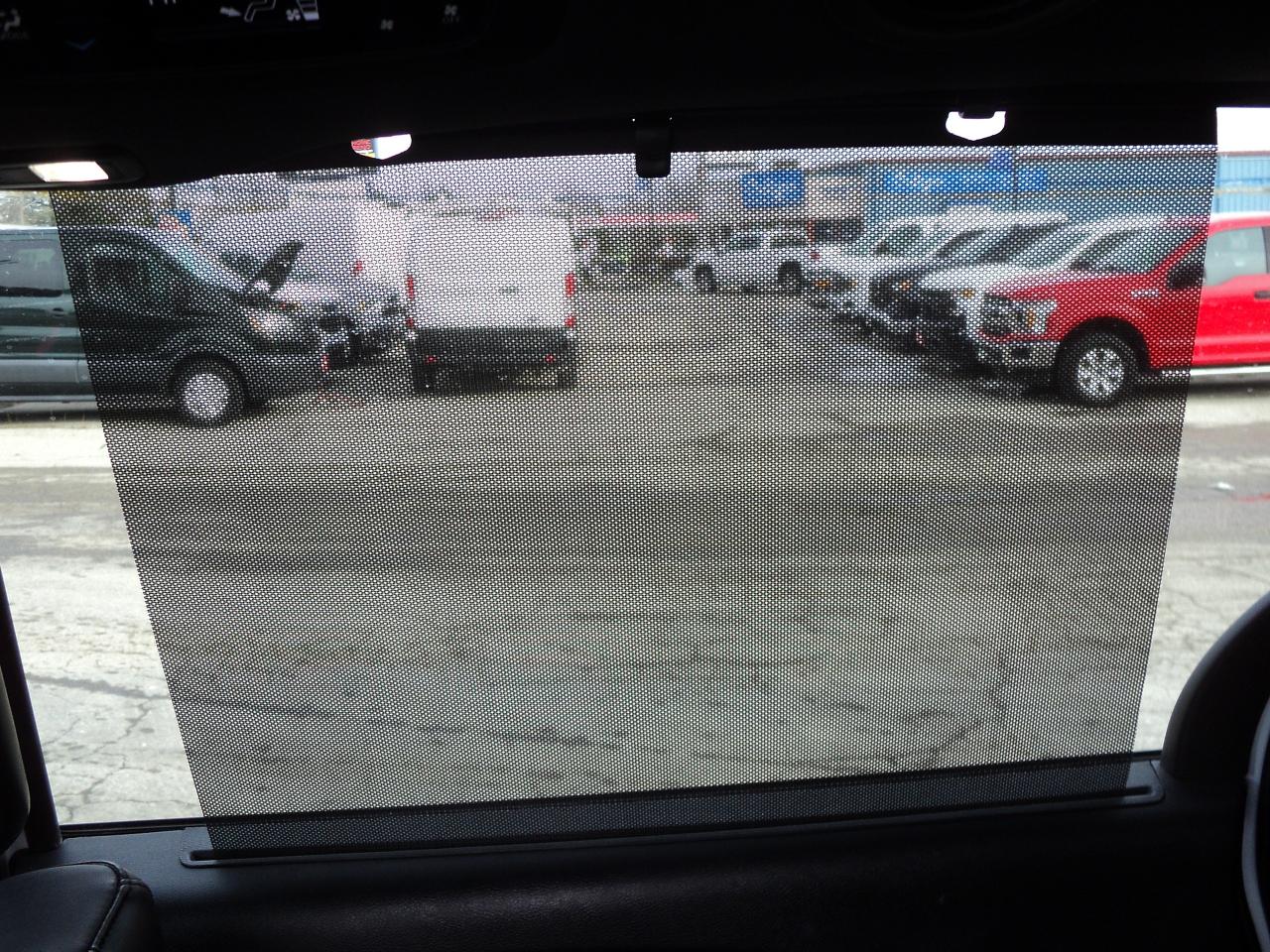 2024 Chrysler Pacifica TOURING-L FWD 3.6L6cyl PanoramicRoof HeatedSeats Photo