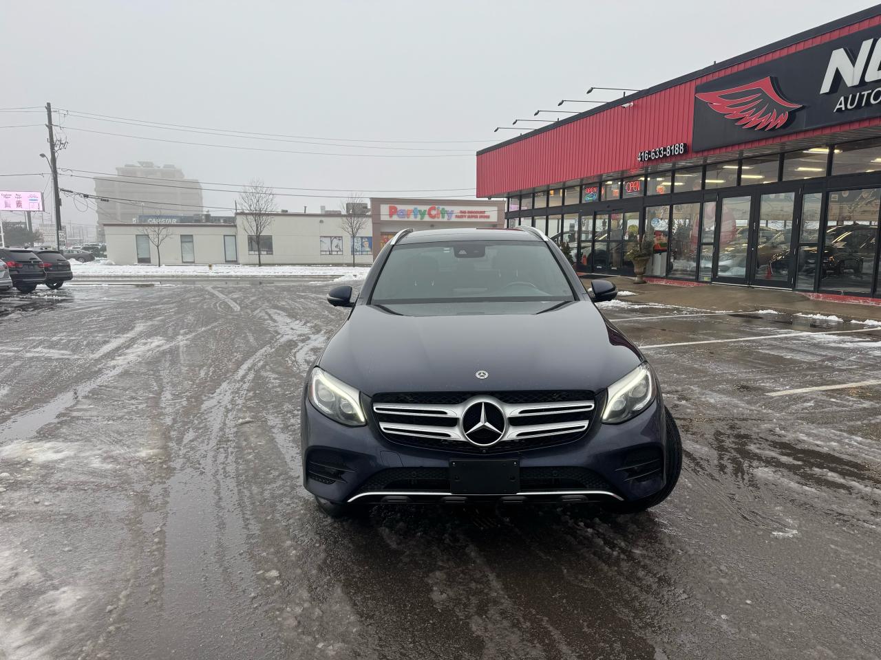 2019 Mercedes-Benz GLC-Class 300 AMG PKG 4MATIC LEATHER PAN/ROOF NAV CAMERA Photo