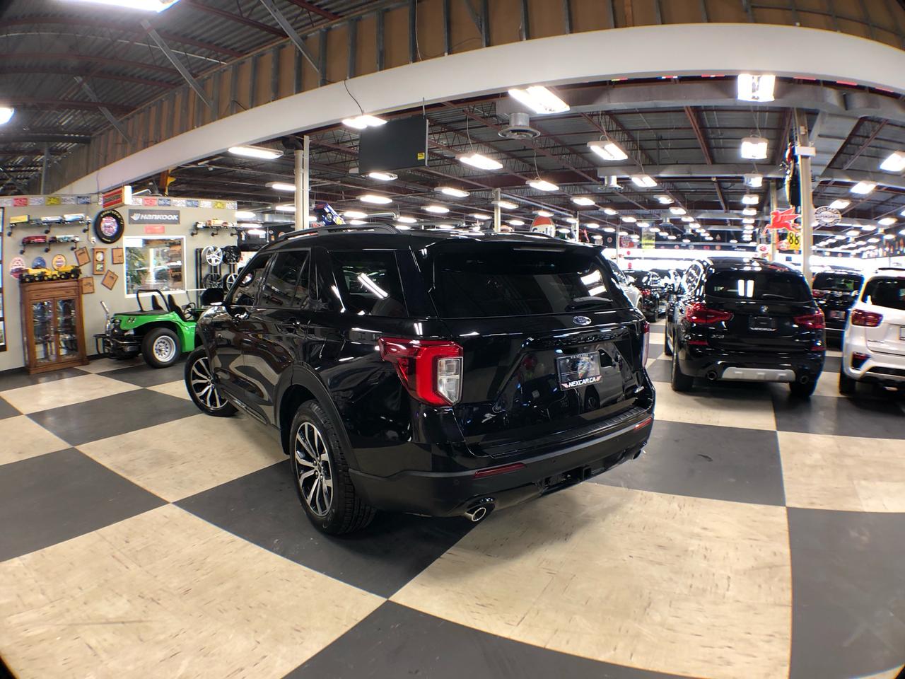 2023 Ford Explorer ST-LINE 4WD 7 PASS LEATHER PAN/ROOF NAV B/SPOT CAM Photo3