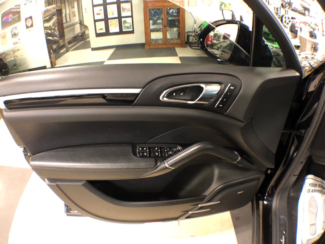 2018 Porsche Cayenne S AWD LEATHER PAN/ROOF NAVI B/SPOT L/ASSIST CAMERA Photo
