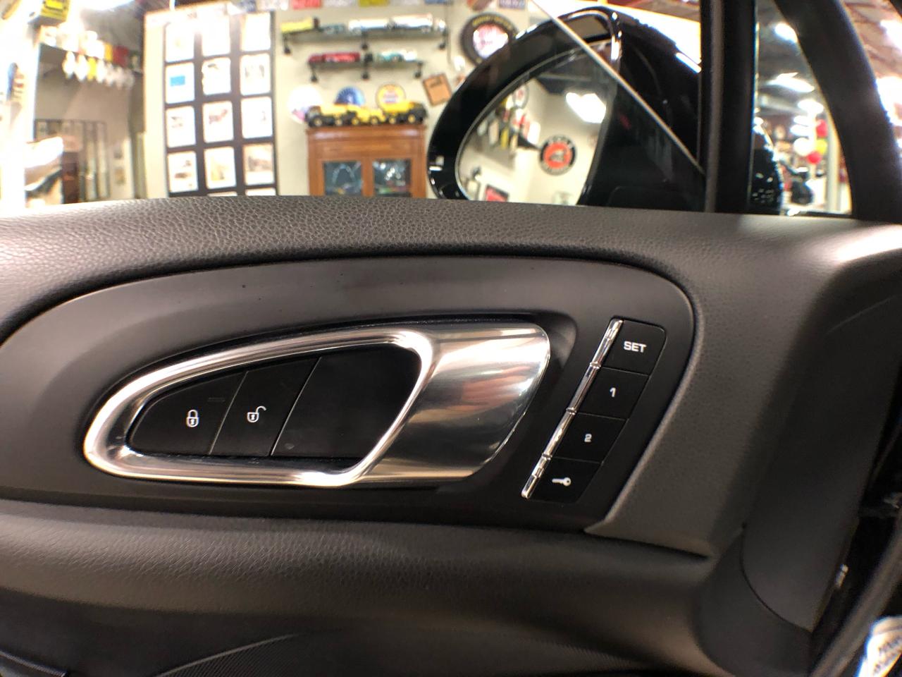 2018 Porsche Cayenne S AWD LEATHER PAN/ROOF NAVI B/SPOT L/ASSIST CAMERA Photo