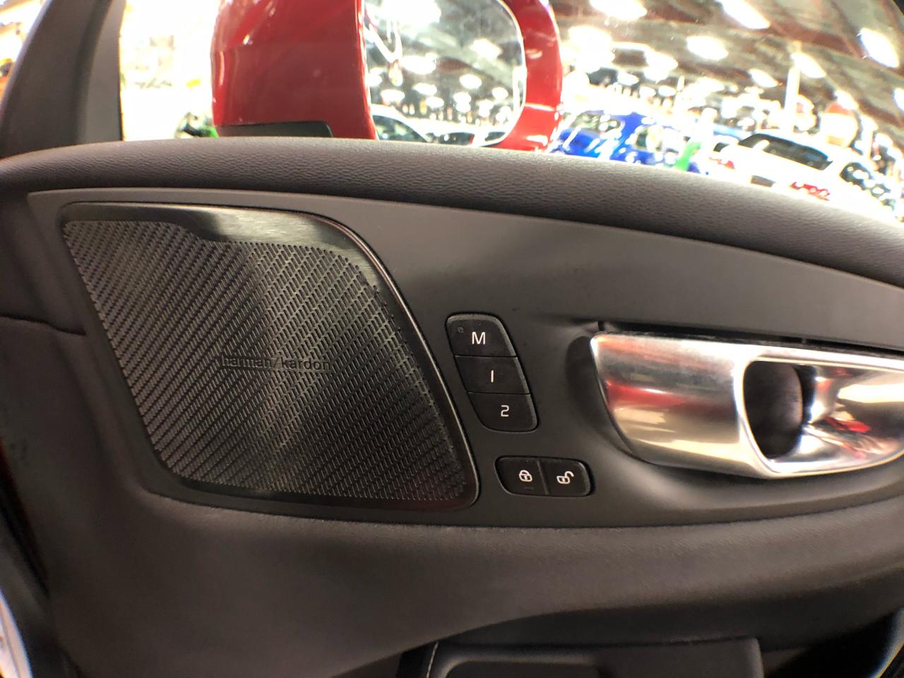 2018 Porsche Cayenne S AWD LEATHER PAN/ROOF NAVI B/SPOT L/ASSIST CAMERA Photo