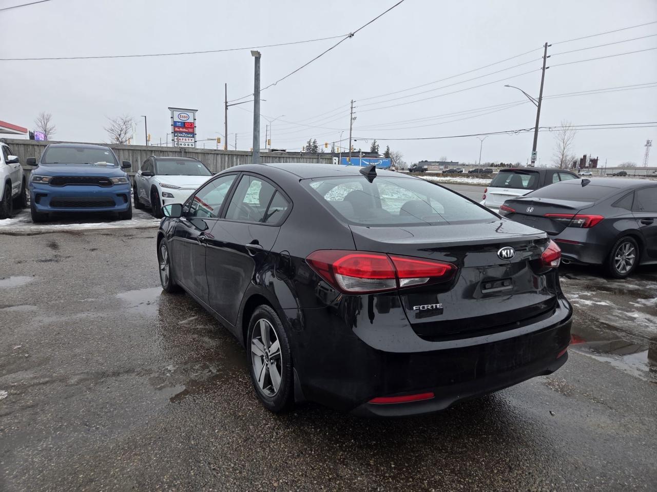 2018 Kia Forte LX, AUTO, 4 CYL, CAM, SCREEN, ONLY 186KMS, CERT Photo