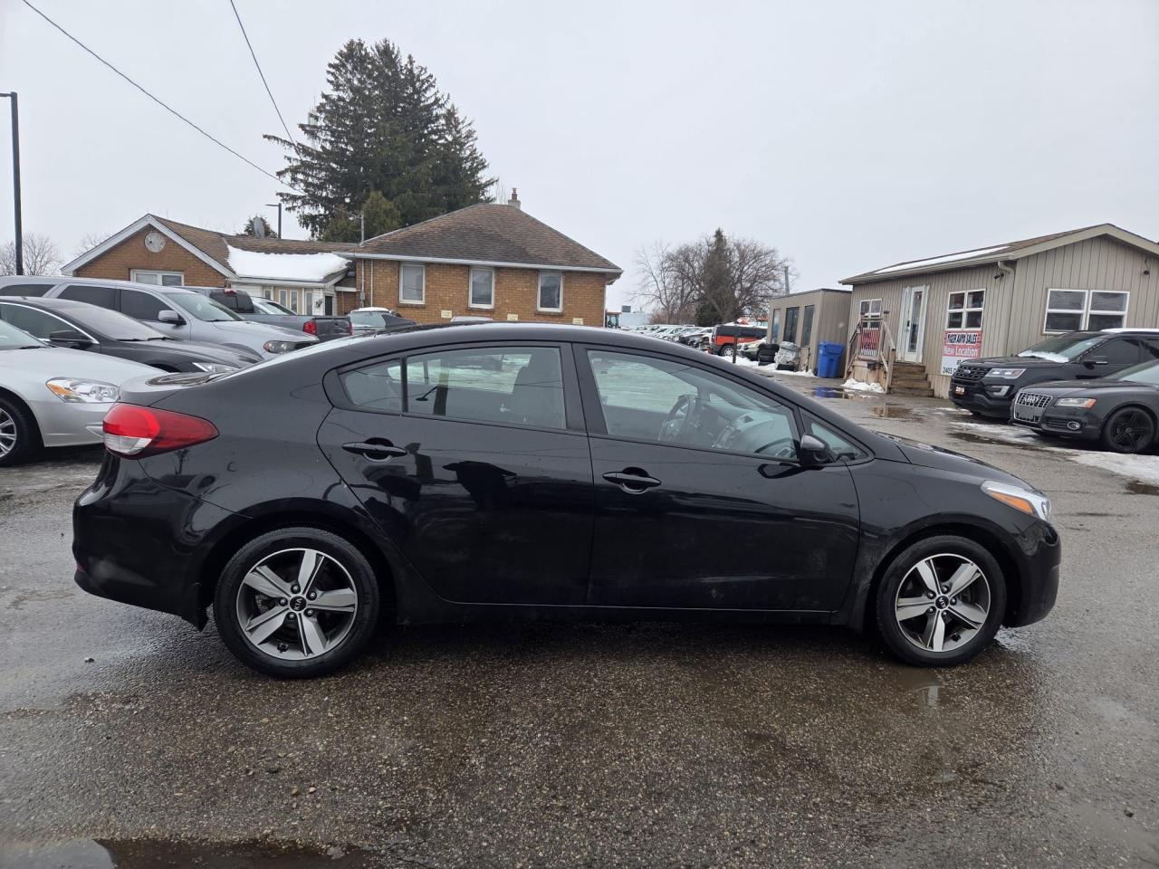 2018 Kia Forte LX, AUTO, 4 CYL, CAM, SCREEN, ONLY 186KMS, CERT Photo