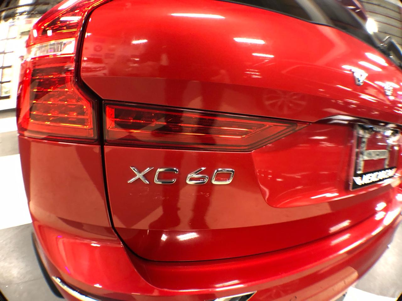 2021 Volvo XC60 INSCRIPTION T6 AWD LEATHER PAN/ROOF NAV CAMERA Photo