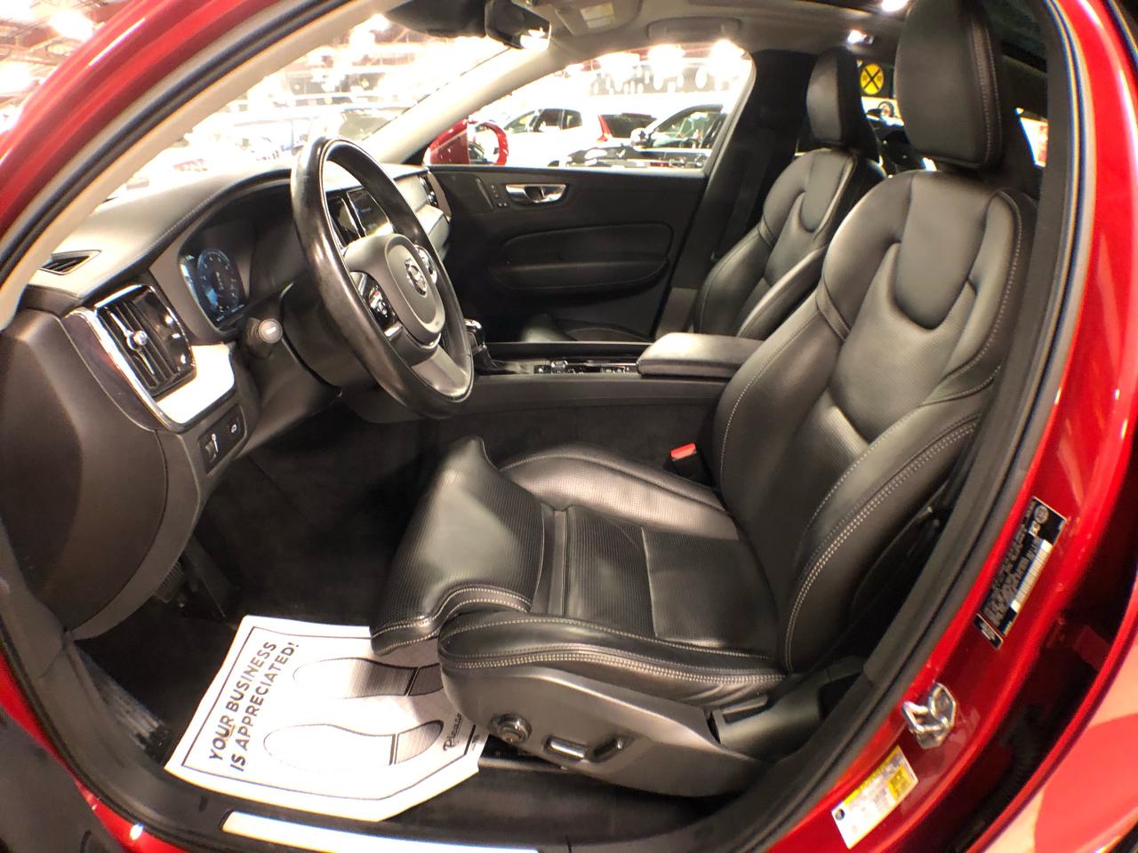 2021 Volvo XC60 INSCRIPTION T6 AWD LEATHER PAN/ROOF NAV CAMERA Photo