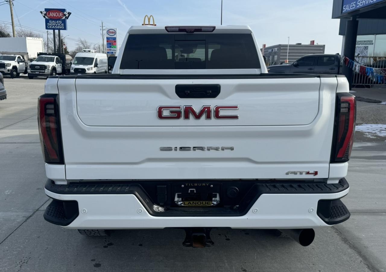 2024 GMC Sierra 2500 4WD Crew Cab 159" AT4 Photo