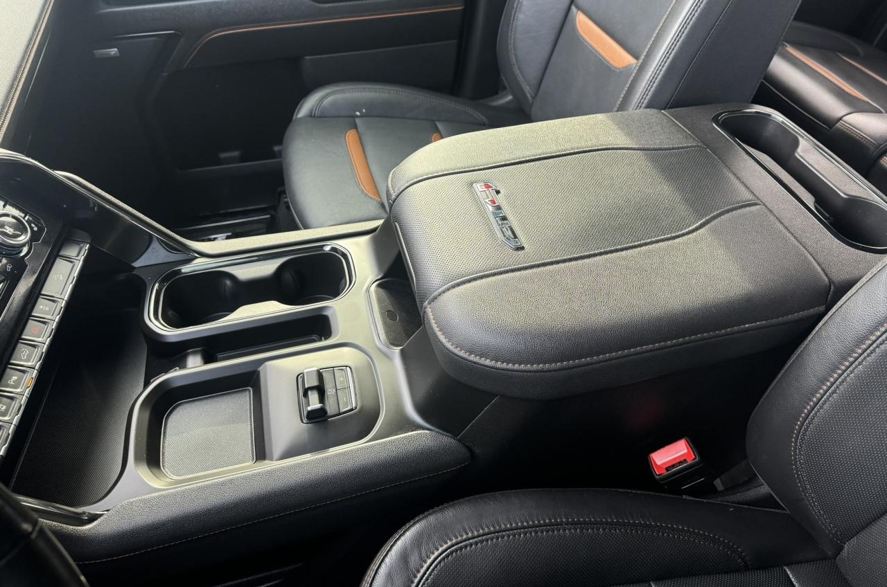 2024 GMC Sierra 2500 4WD Crew Cab 159" AT4 Photo