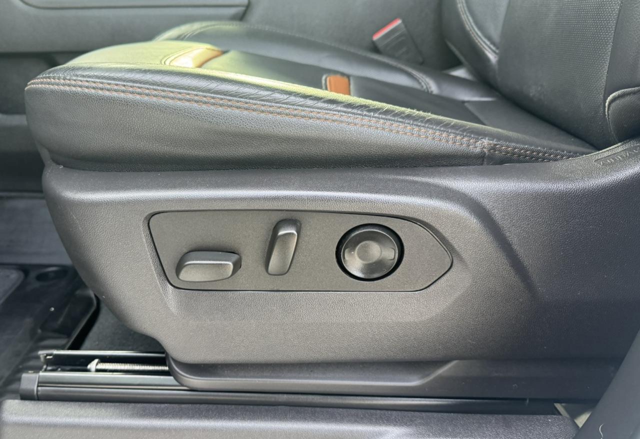 2024 GMC Sierra 2500 4WD Crew Cab 159" AT4 Photo