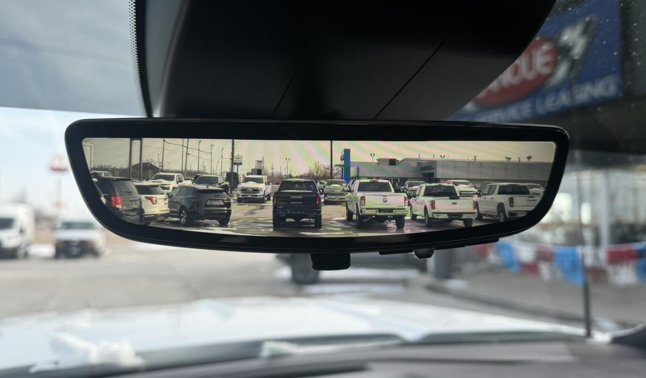 2024 GMC Sierra 2500 4WD Crew Cab 159" AT4 Photo