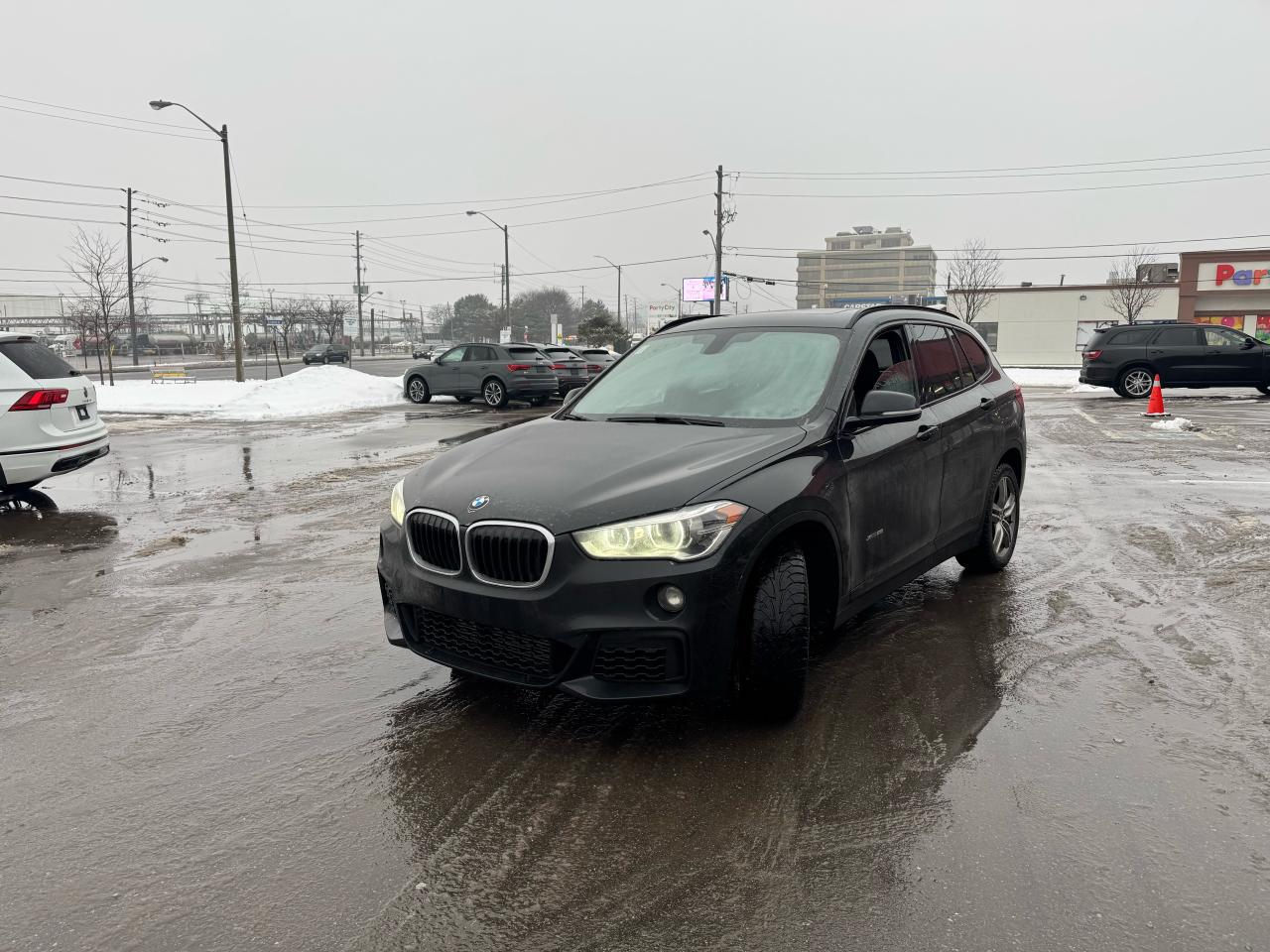 2018 BMW X1 XDRIVE M-SPORT PKG LEATHER PAN/ROOF NAVI B/SPOT Photo3