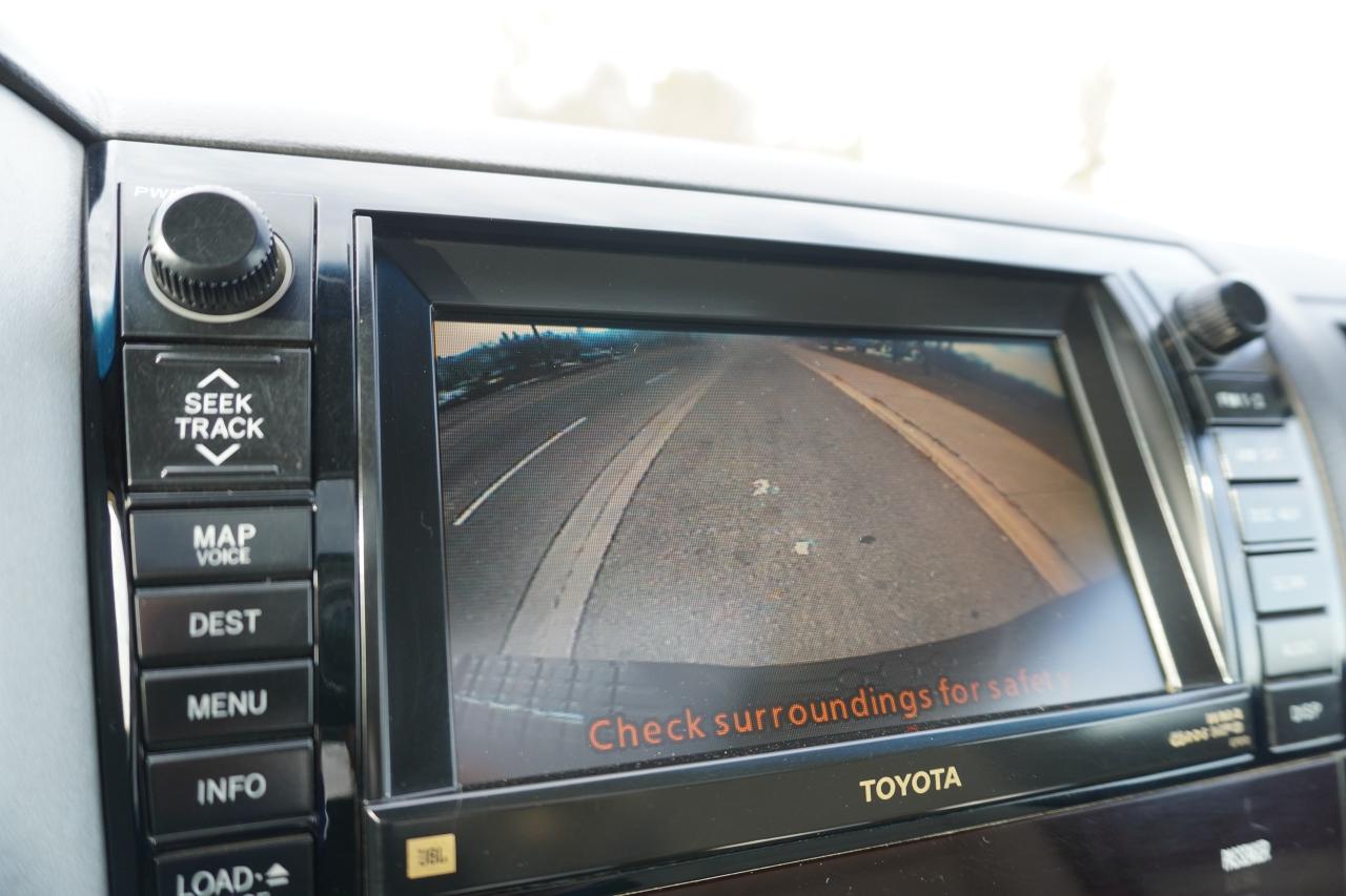 2007 Toyota Tundra LIMITED / CREWMAX / NAVIGATION / GREAT SHAPE /5.7L Photo