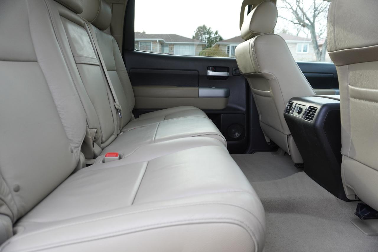 2007 Toyota Tundra LIMITED / CREWMAX / NAVIGATION / GREAT SHAPE /5.7L Photo