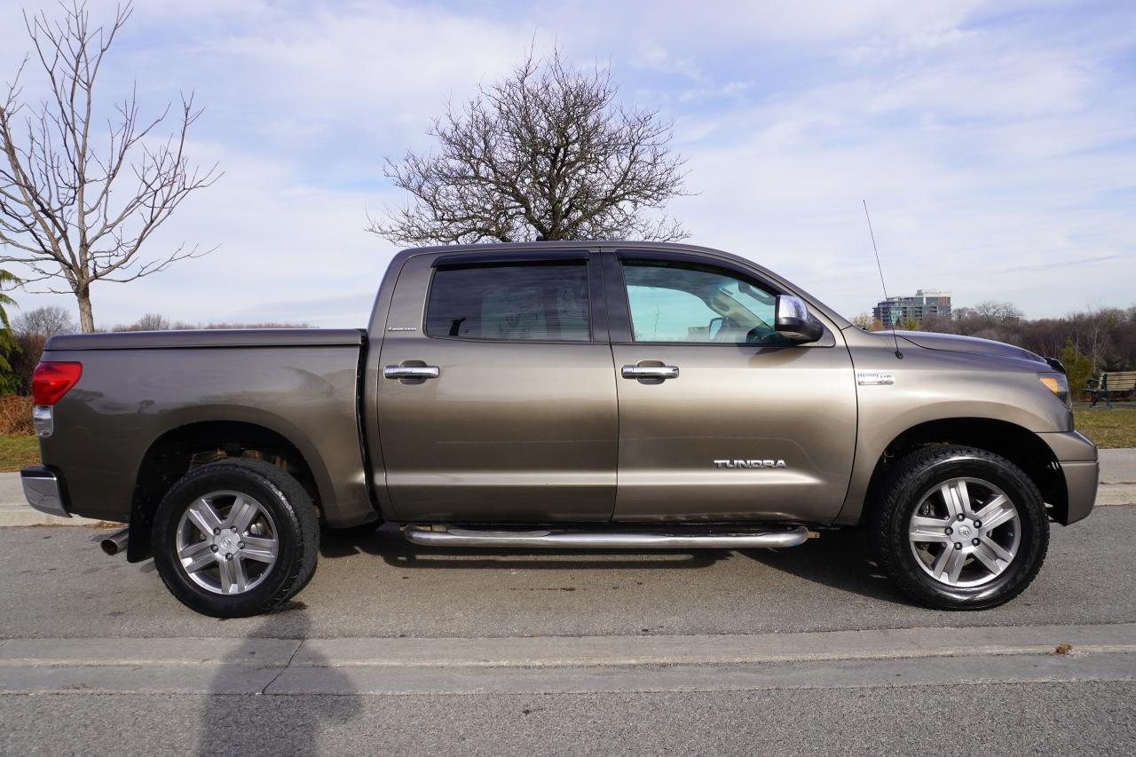 2007 Toyota Tundra LIMITED / CREWMAX / NAVIGATION / GREAT SHAPE /5.7L Photo