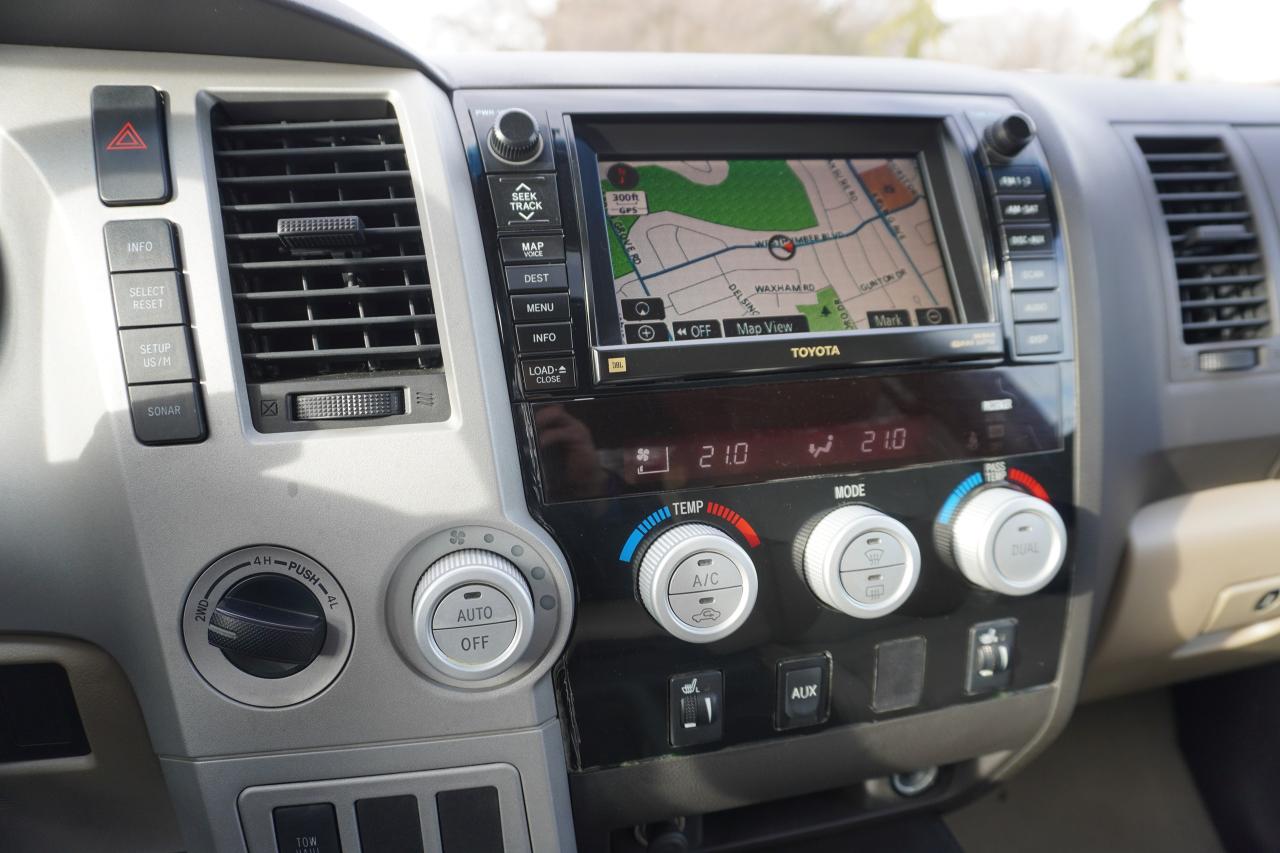 2007 Toyota Tundra LIMITED / CREWMAX / NAVIGATION / GREAT SHAPE /5.7L Photo