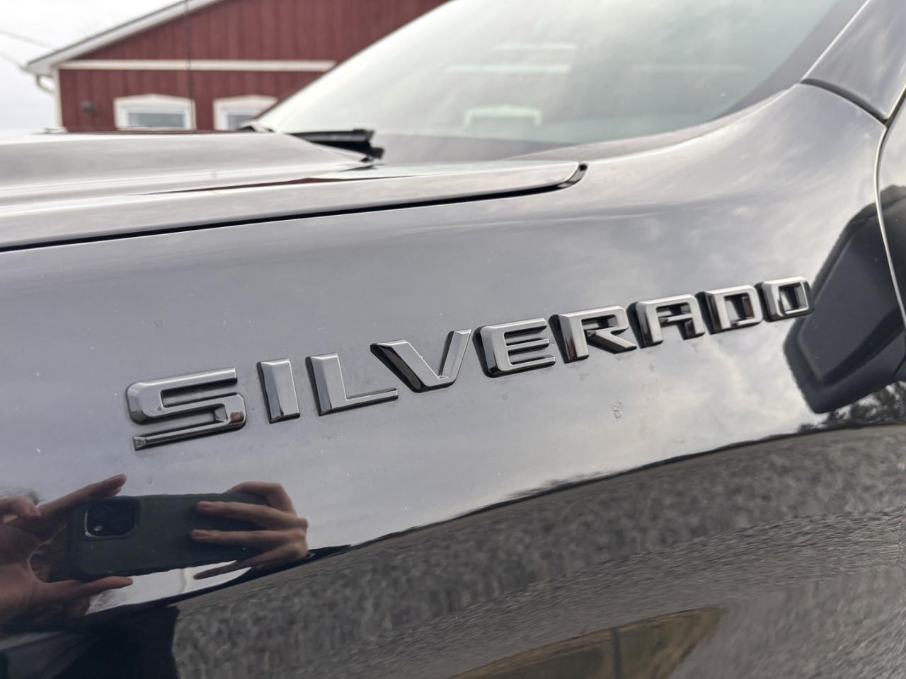 2021 Chevrolet Silverado 1500 Custom Crew Cab Short Box 4WD Photo