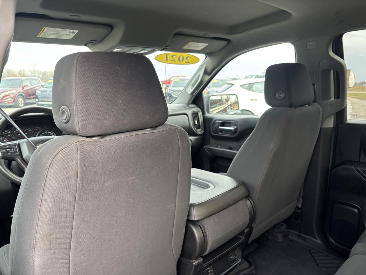 2021 Chevrolet Silverado 1500 Custom Crew Cab Short Box 4WD Photo