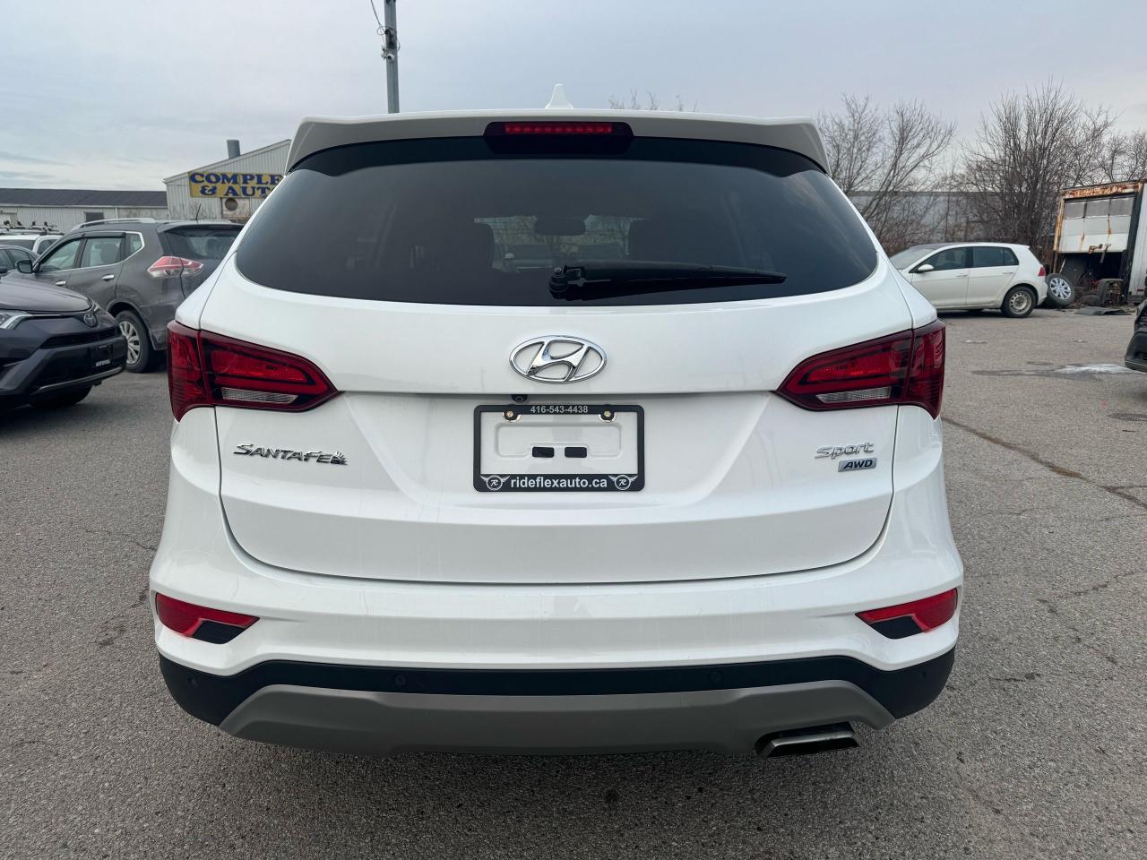 2017 Hyundai Santa Fe Sport Luxury Photo