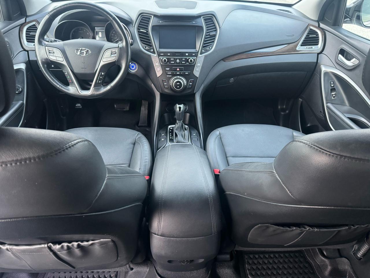 2017 Hyundai Santa Fe Sport Luxury Photo