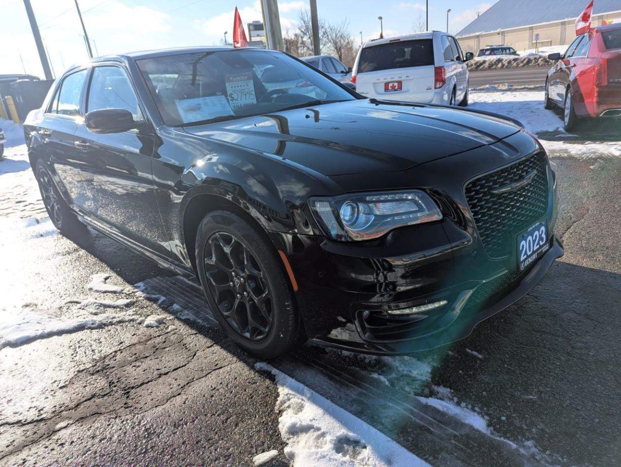 2023 Chrysler 300 300S AWD  NAVIGATION/PANARAMIC SUNROOF!! Photo