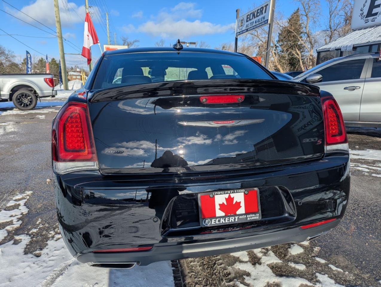 2023 Chrysler 300 300S AWD  NAVIGATION/PANARAMIC SUNROOF!! Photo