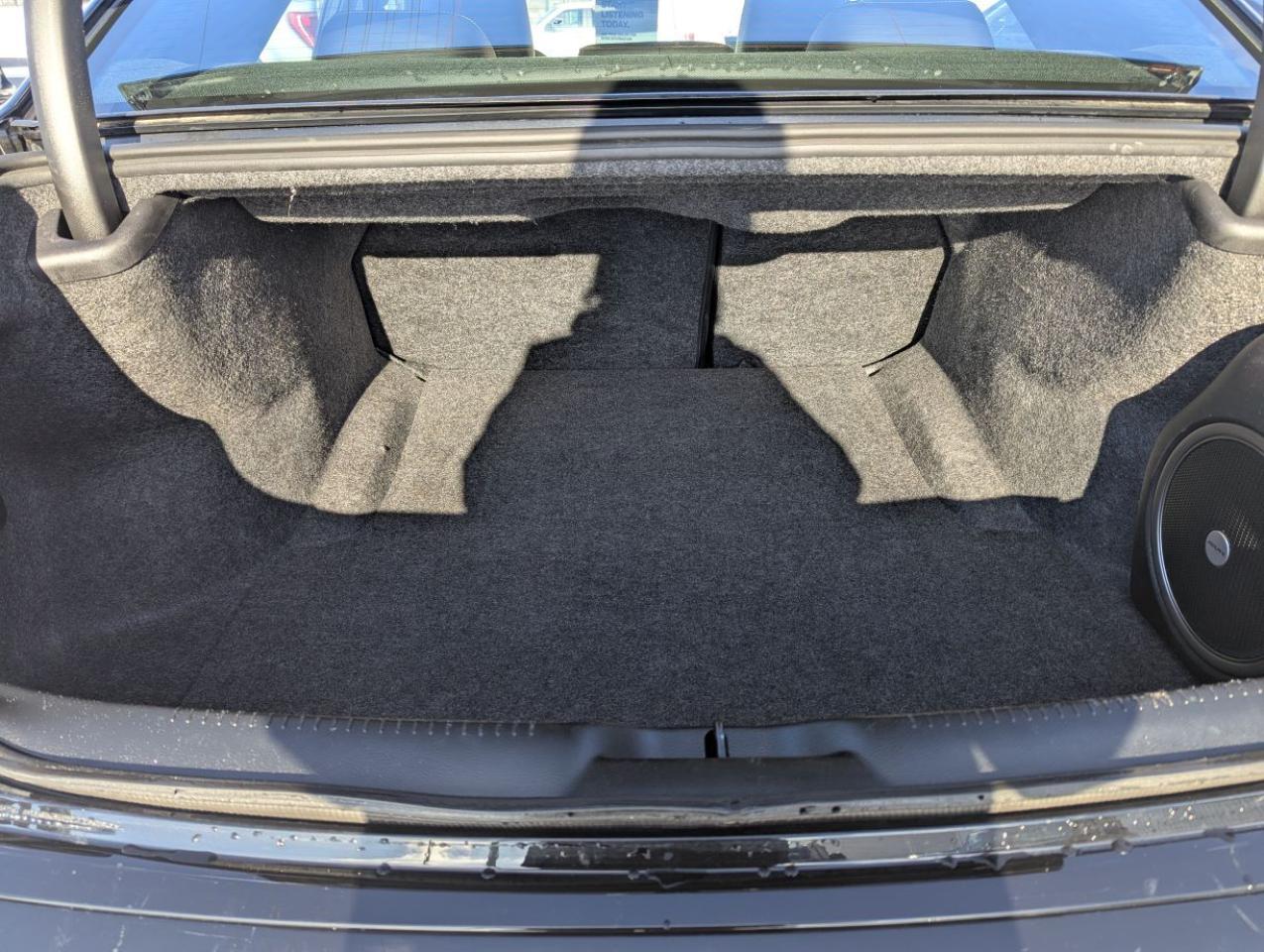 2023 Chrysler 300 300S AWD  NAVIGATION/PANARAMIC SUNROOF!! Photo