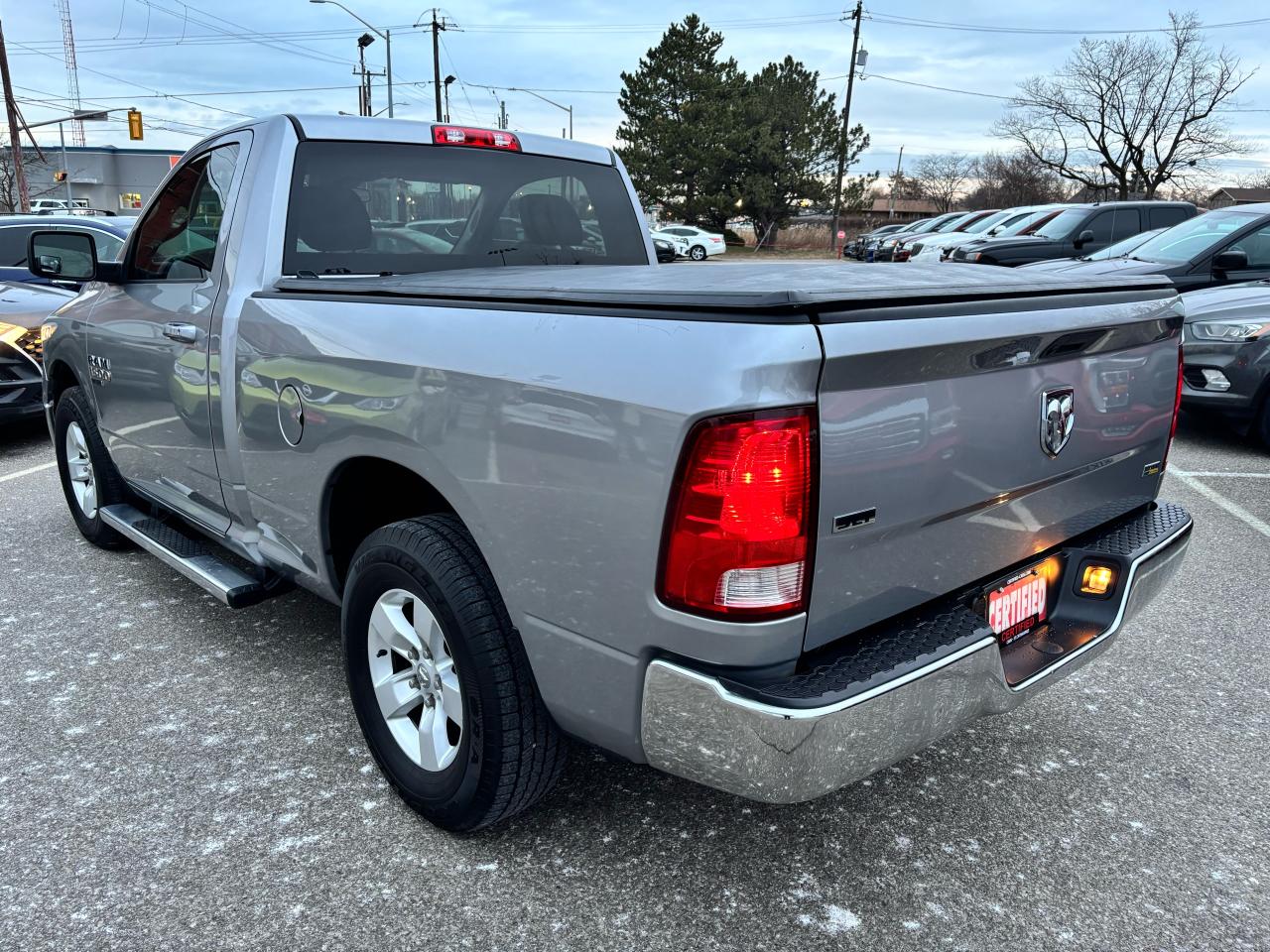 2019 RAM 1500 Classic SLT ** TOW PKG, CRUISE, AUTOSTART * Photo4