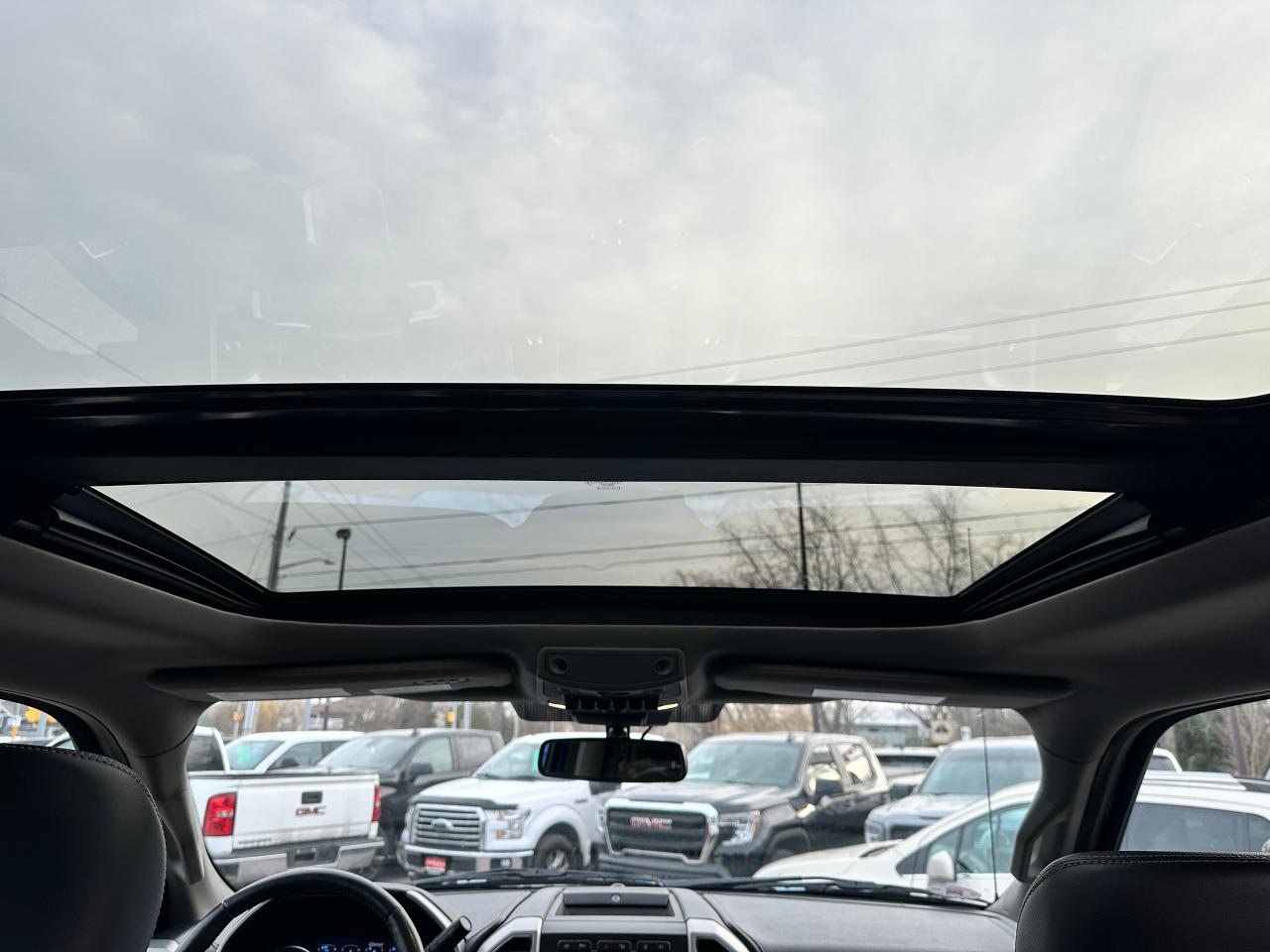 2020 Ford SUPER DUTY F-250 SRW LARIAT4x4Crew 6.7 Diesel Htd/Cool-Lthr Pano NAV XM Photo