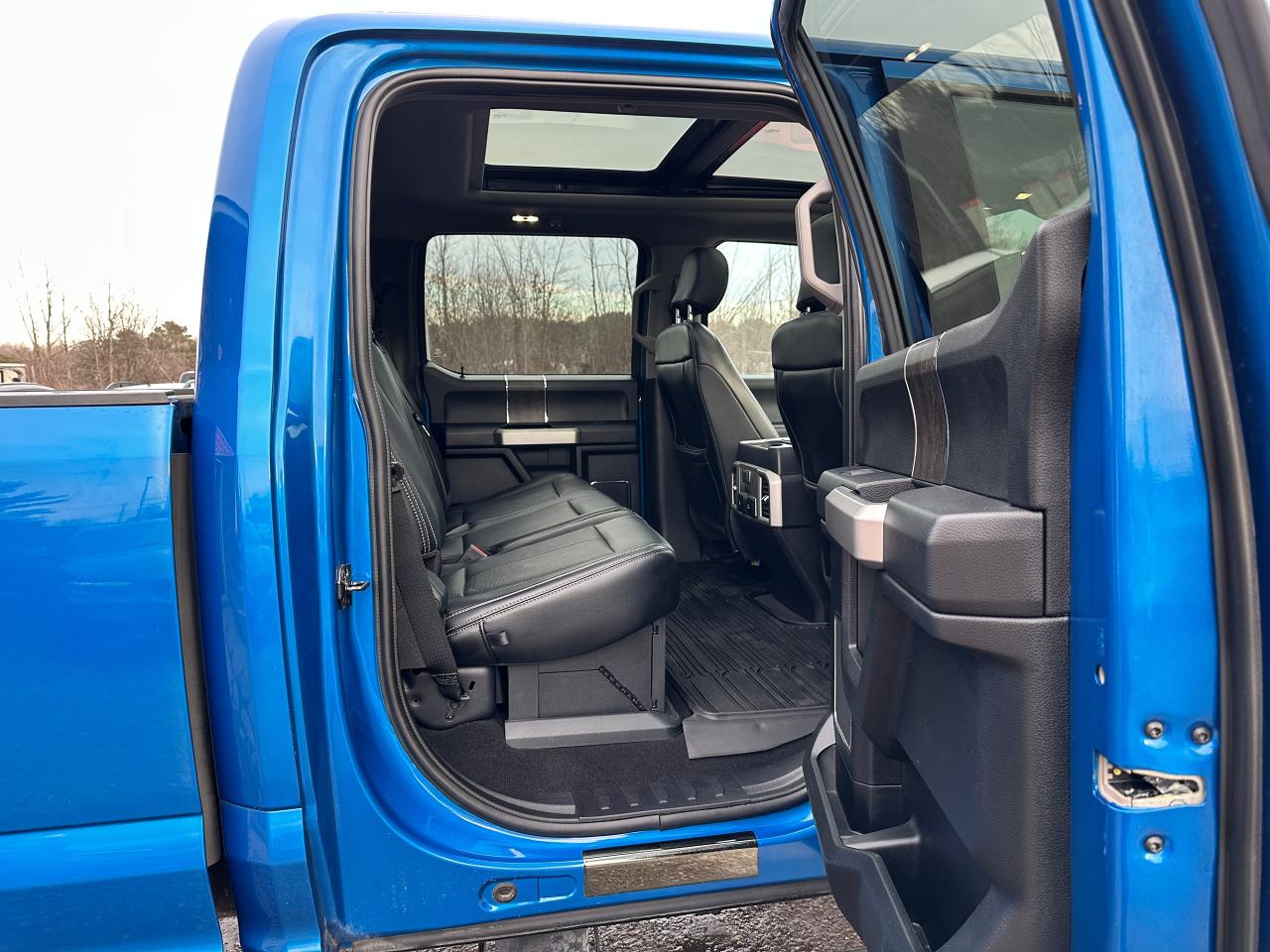 2020 Ford SUPER DUTY F-250 SRW LARIAT4x4Crew 6.7 Diesel Htd/Cool-Lthr Pano NAV XM Photo