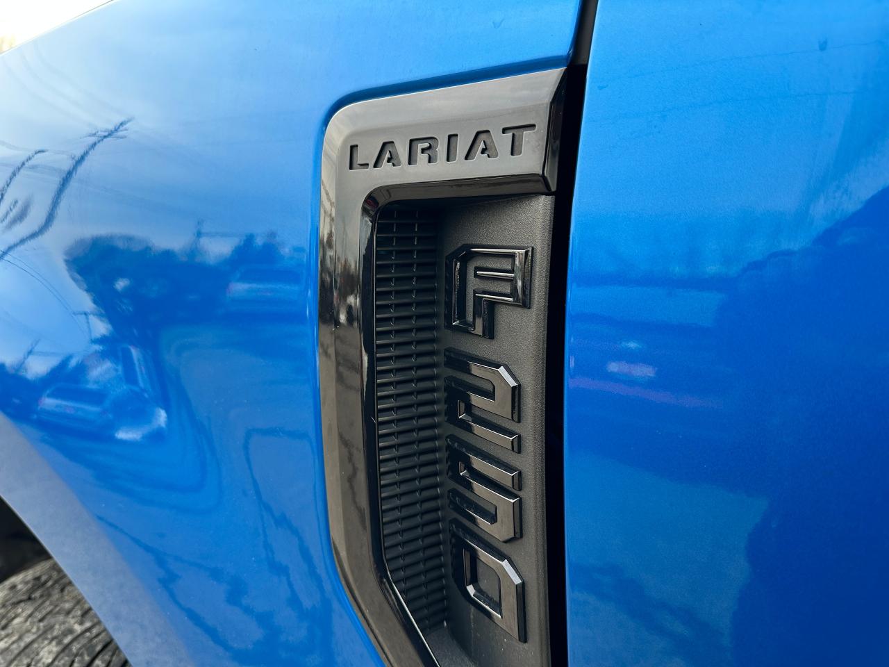 2020 Ford SUPER DUTY F-250 SRW LARIAT4x4Crew 6.7 Diesel Htd/Cool-Lthr Pano NAV XM Photo