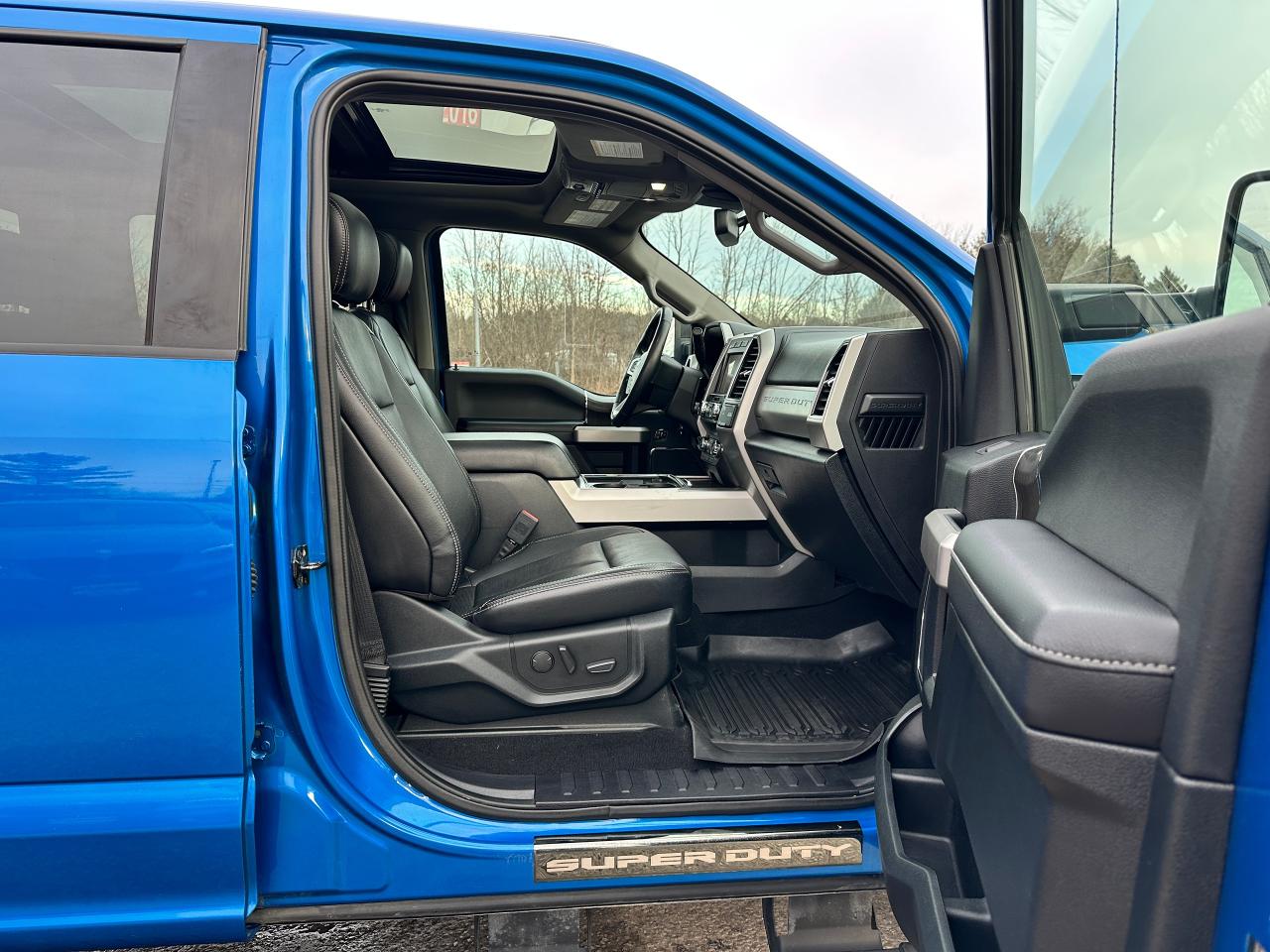 2020 Ford SUPER DUTY F-250 SRW LARIAT4x4Crew 6.7 Diesel Htd/Cool-Lthr Pano NAV XM Photo