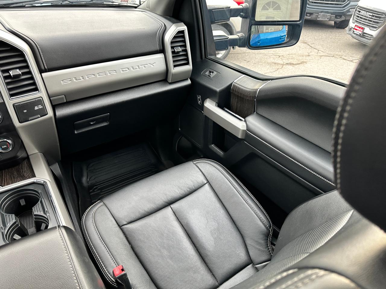 2020 Ford SUPER DUTY F-250 SRW LARIAT4x4Crew 6.7 Diesel Htd/Cool-Lthr Pano NAV XM Photo