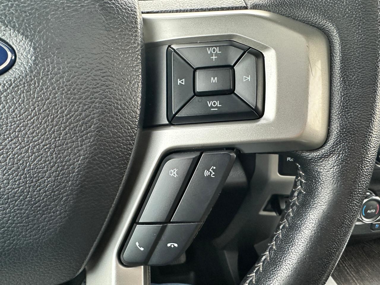 2020 Ford SUPER DUTY F-250 SRW LARIAT4x4Crew 6.7 Diesel Htd/Cool-Lthr Pano NAV XM Photo