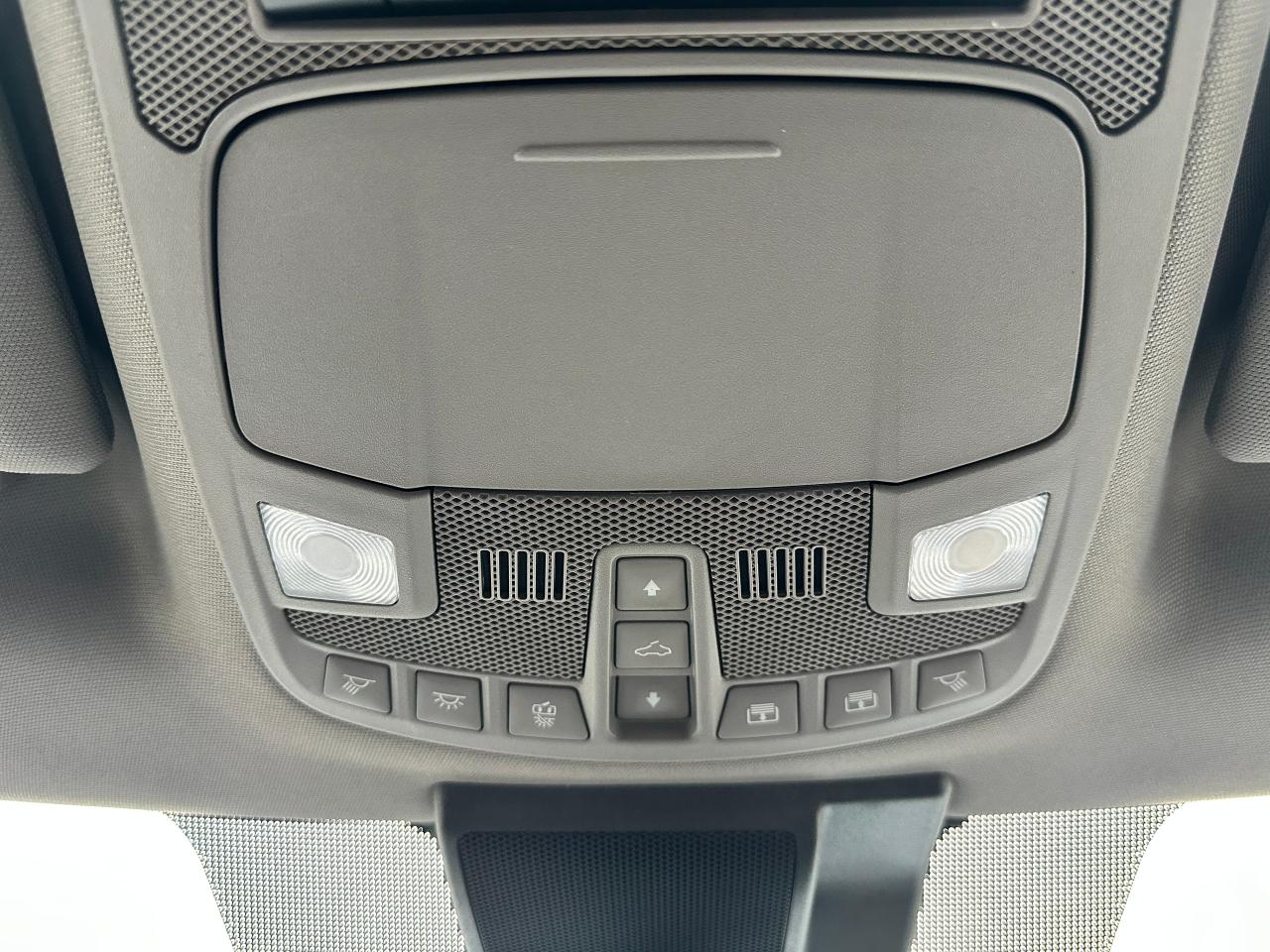 2020 Ford SUPER DUTY F-250 SRW LARIAT4x4Crew 6.7 Diesel Htd/Cool-Lthr Pano NAV XM Photo