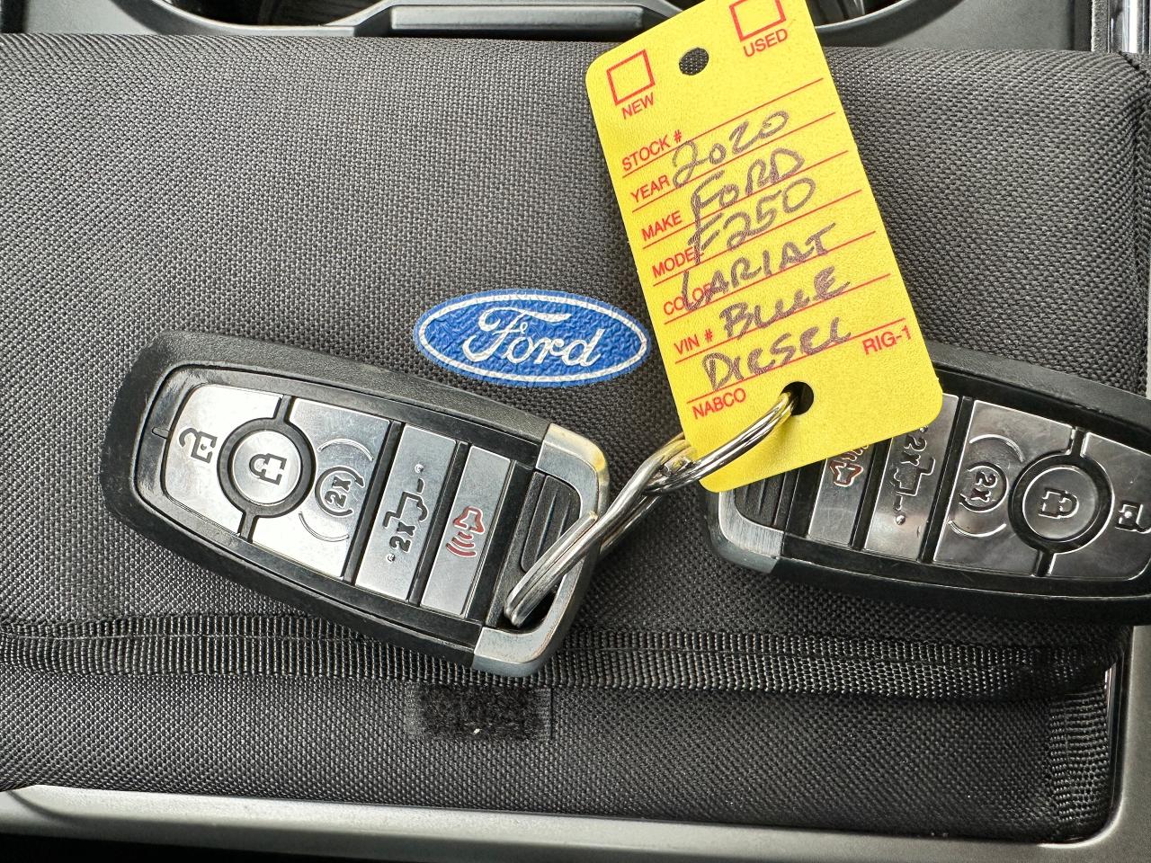 2020 Ford SUPER DUTY F-250 SRW LARIAT4x4Crew 6.7 Diesel Htd/Cool-Lthr Pano NAV XM Photo