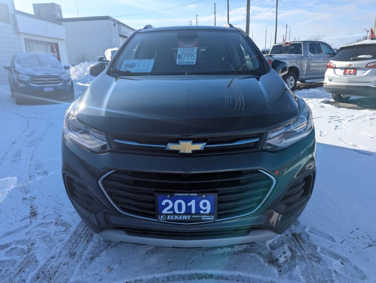 2019 Chevrolet Trax LT AWD WITH APPLE CARPLAY!! Photo